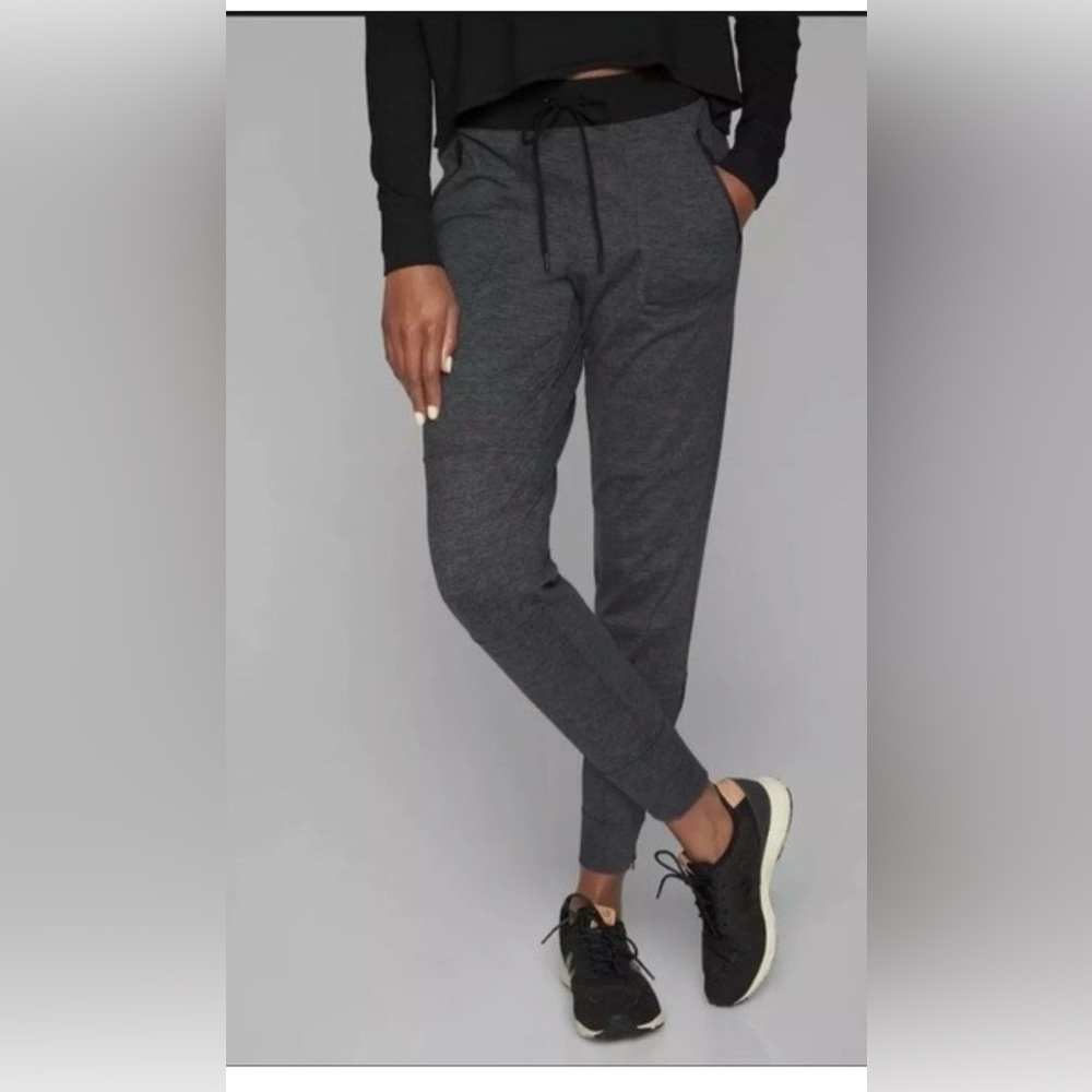 Athleta Flux Street Jogger Charcoal Grey Heather 4 pockets Ankle Zip Size S